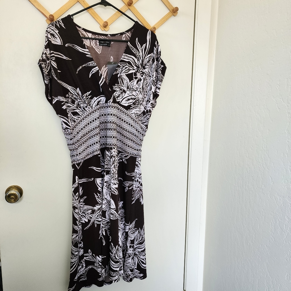 Max and Cleo size XL white and black floral summer dress New with tag
